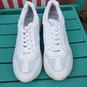 Steve Madden Memory White Tennis Shoes